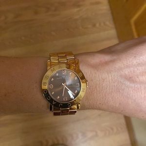 Marc jacobs brown face watch ross gold
